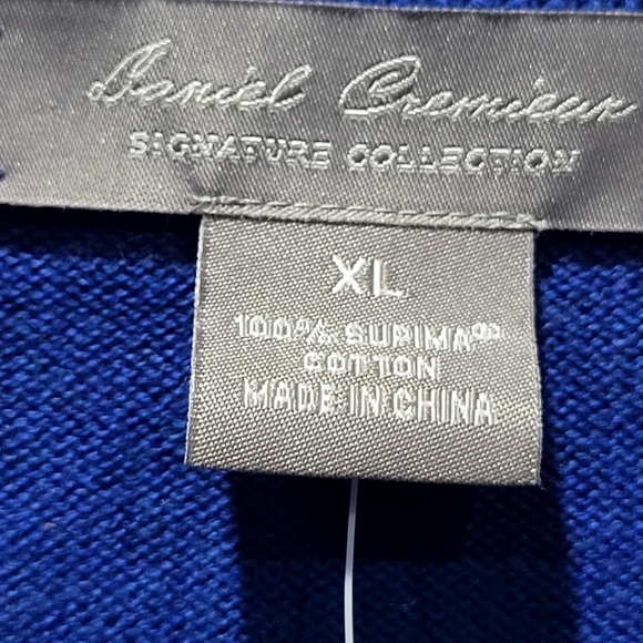 Men's Blue Sweater Vest - Picture 3 of 3